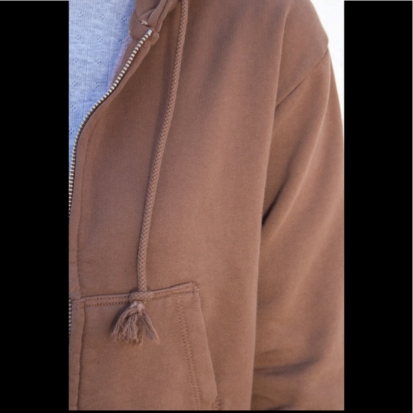 brandy melville brown crystal moletom com capuz